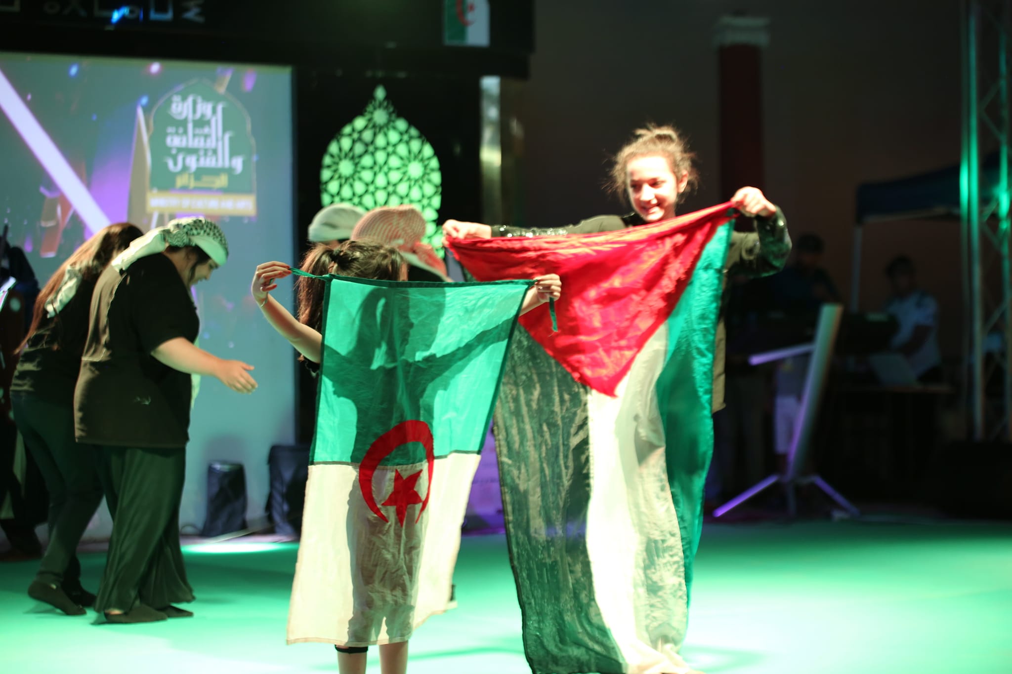 المهرجان الثقافي الوطني الأول للموسيقى والأغنية الشاوية