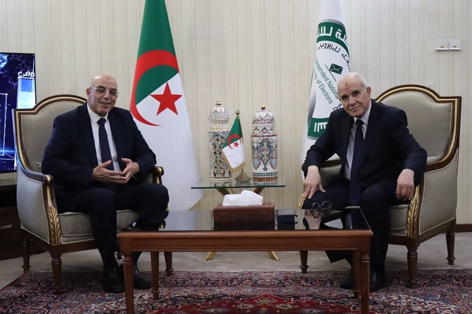 Abdelaali Hassani Cherif dépose son dossier de déclaration de candidature