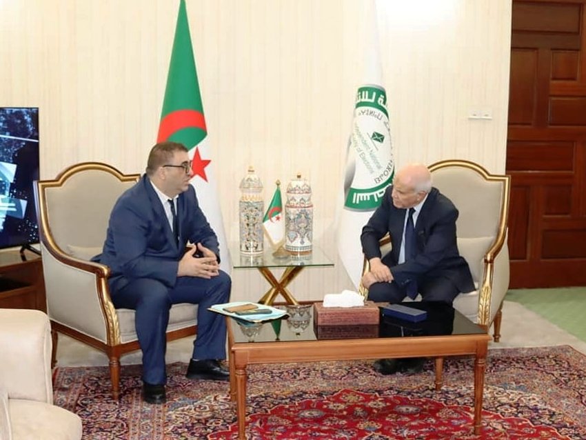 Tarek Zeghdoud dépose son dossier de déclaration de candidature