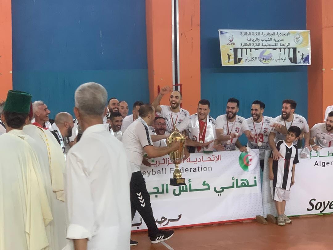 جمعية  أولاد عدوان تحرز على كأسها الثانية في تاريخها