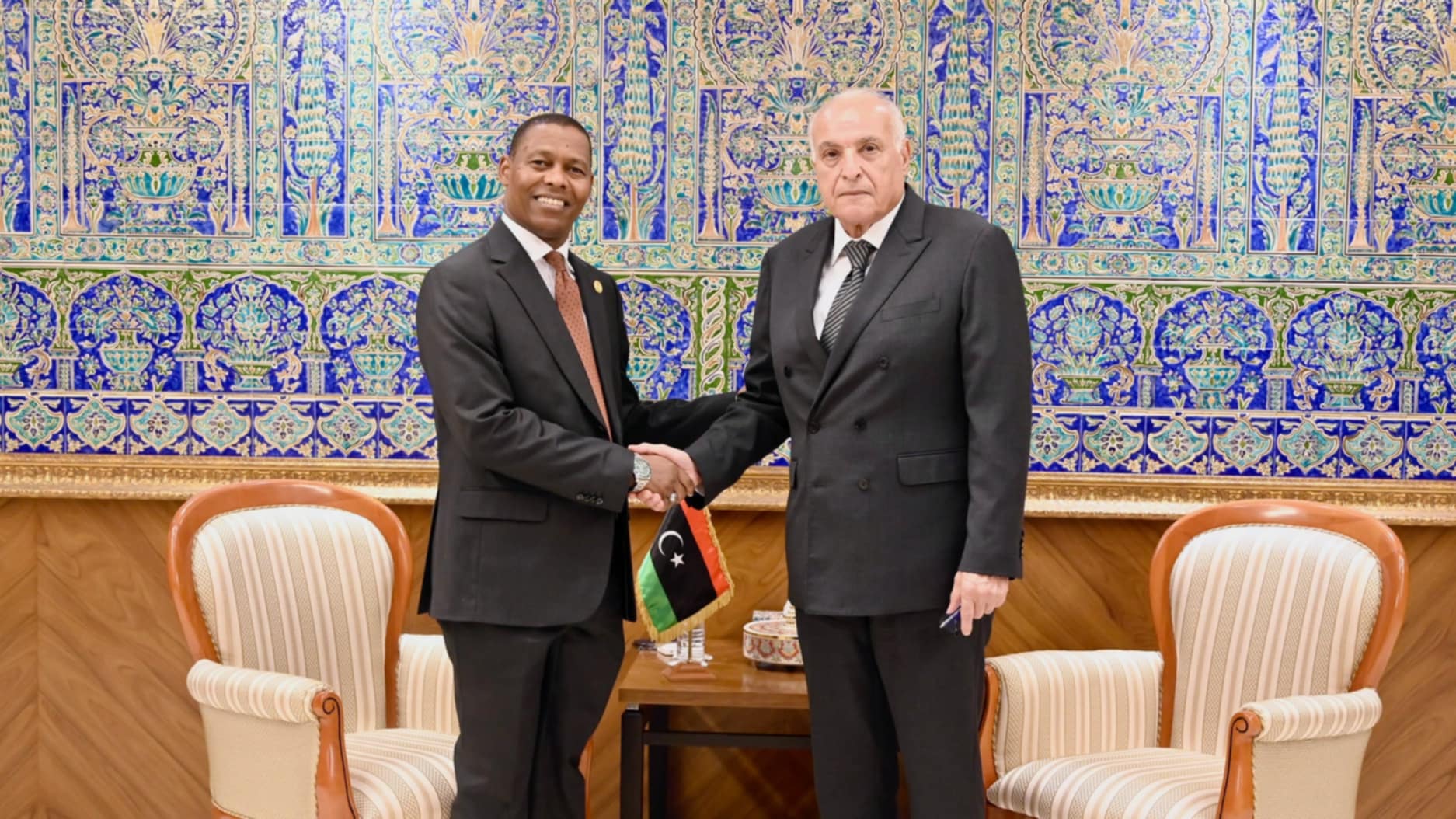 الجزائر ليبيا