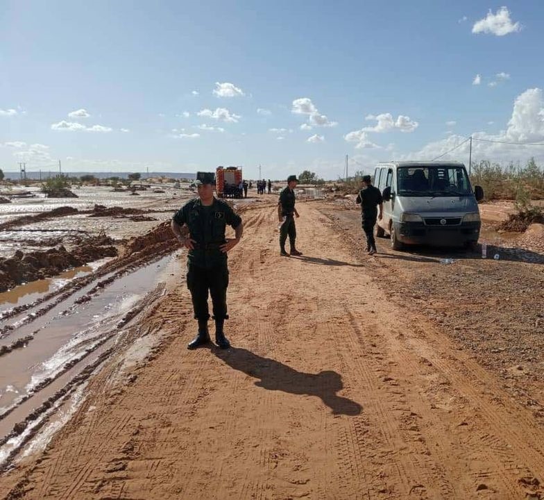 جهود متواصلة لفتح الطرق المقطوعة بولايتي بشار وتندوف