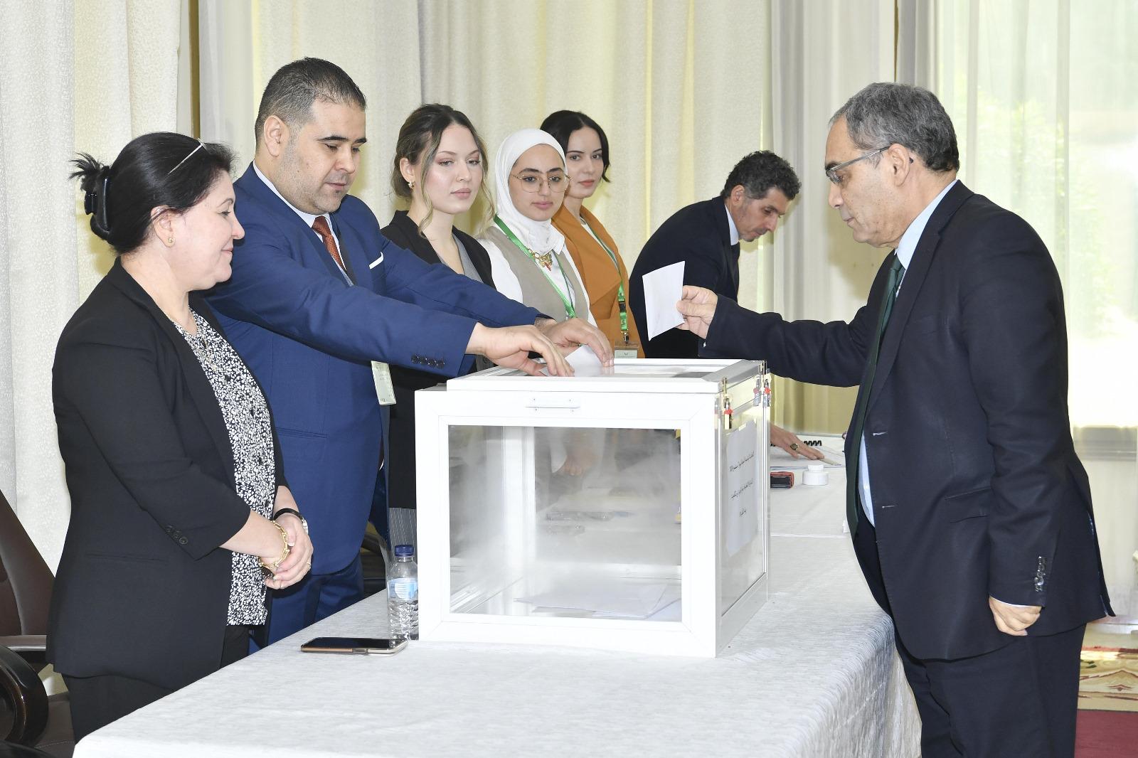 الانتخابات الجزائرية بالكويت