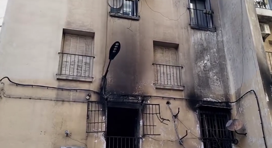 وفاة خمسة أشخاص من عائلة واحدة في حريق داخل شقة