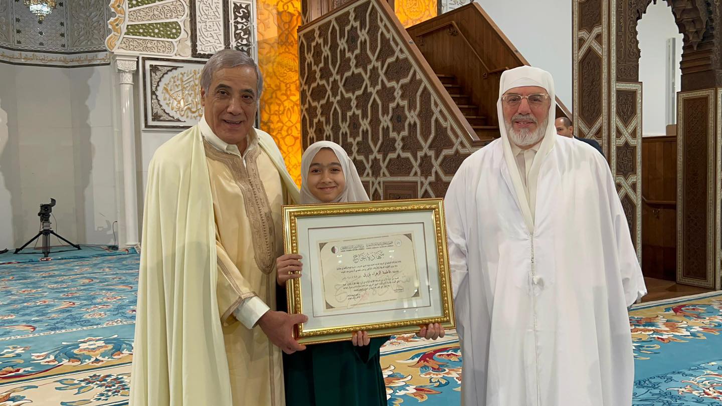 الوزير الأول يشرف على إحياء ليلة المولد النبوي الشريف