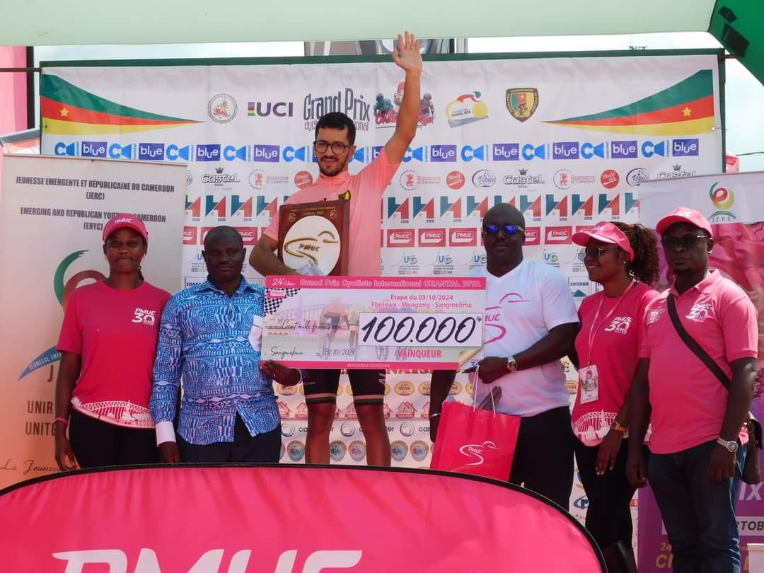 فاز الدراج الدولي الجزائري اسلام منصوري بكل جدارة بالمرحلة الثالثة  من الجائزة الكبرى شانطال بييا بالكاميرون