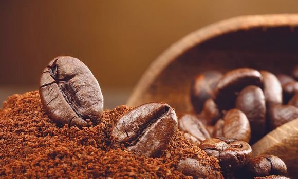 الشروع في الضخ التدريجي لمادة البن بالسعر المسقف في أسواق الجملة