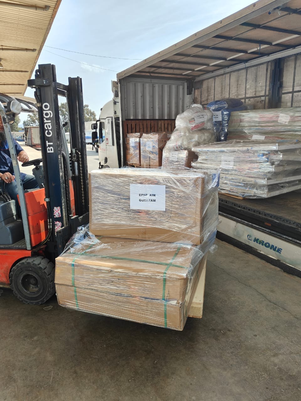 لقاحات ضد الملاريا والدفتيريا