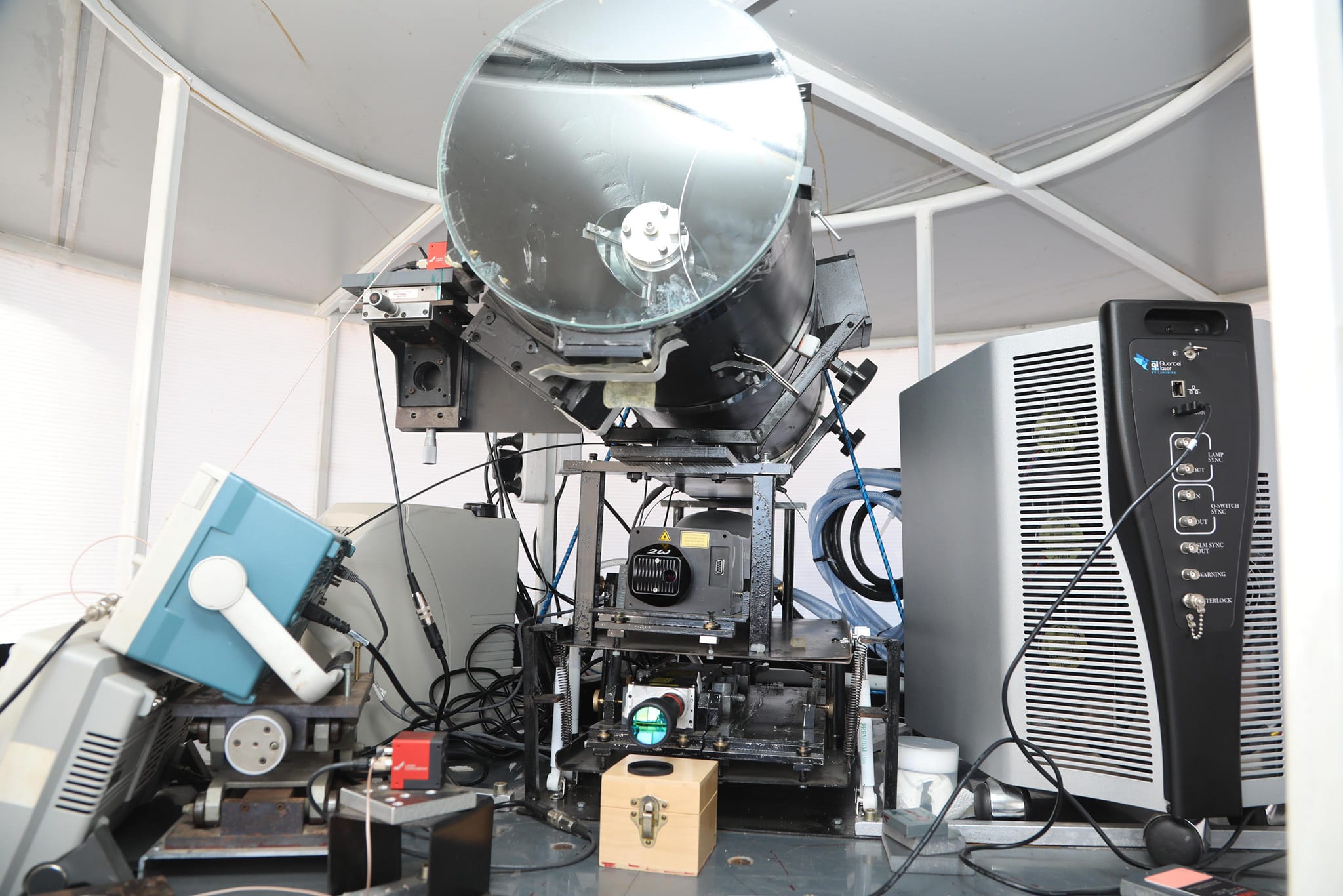 السيد بداري يعاين بالمدية أول كاشف لحرائق الغابات عن بعد