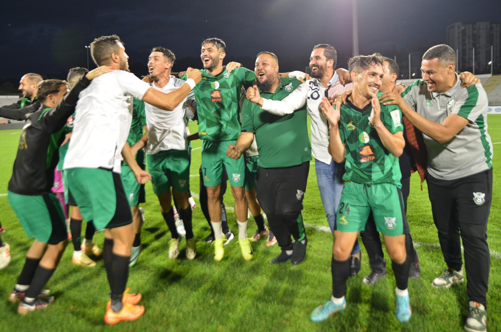 الرابطة المحترفة الأولى