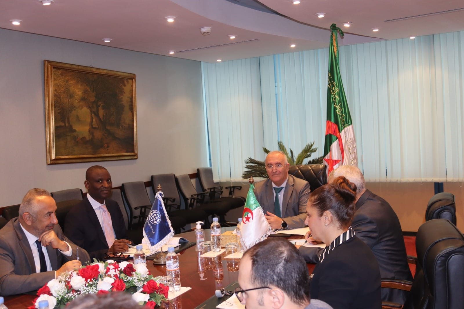 الجزائر ملتزمة ببرنامج إصلاحات