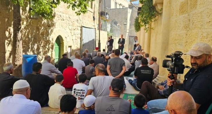 الاحتلال يمنع إقامة صلاة الجمعة في الحرم الإبراهيمي في الخليل