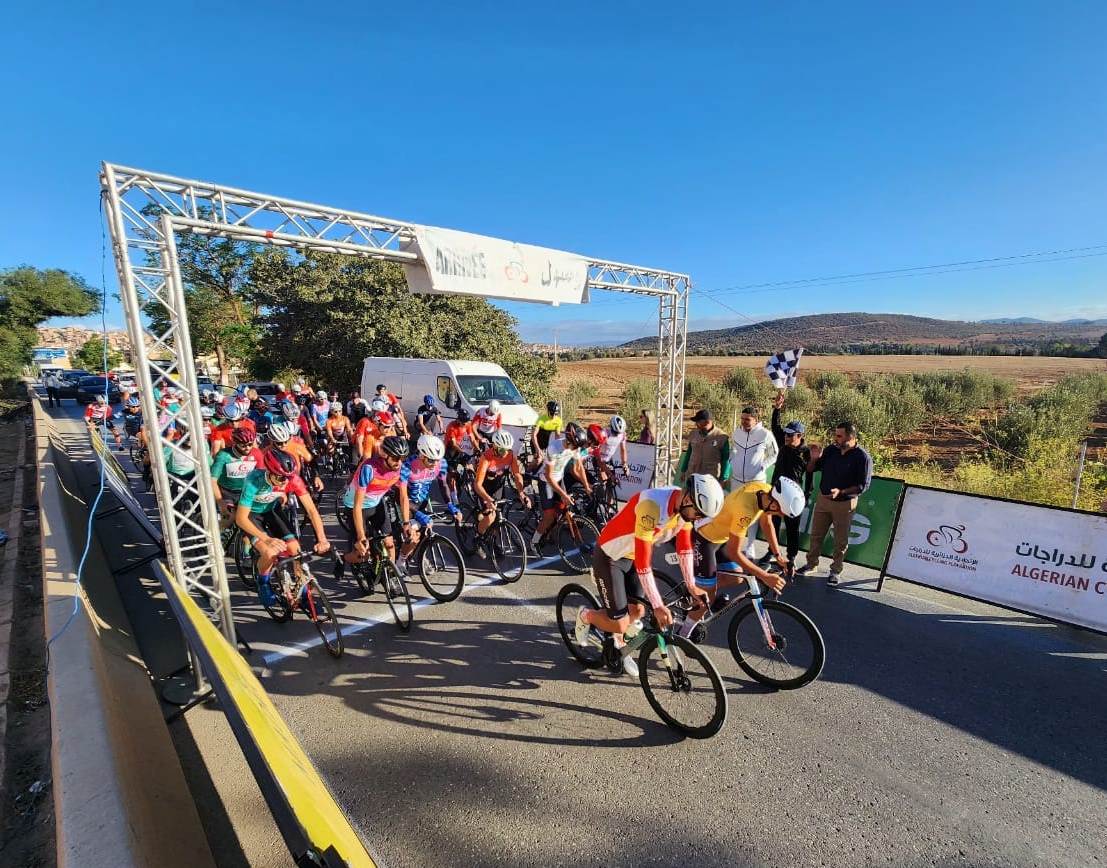 tour_de_tlemcen_de_cyclisme_01.jpg