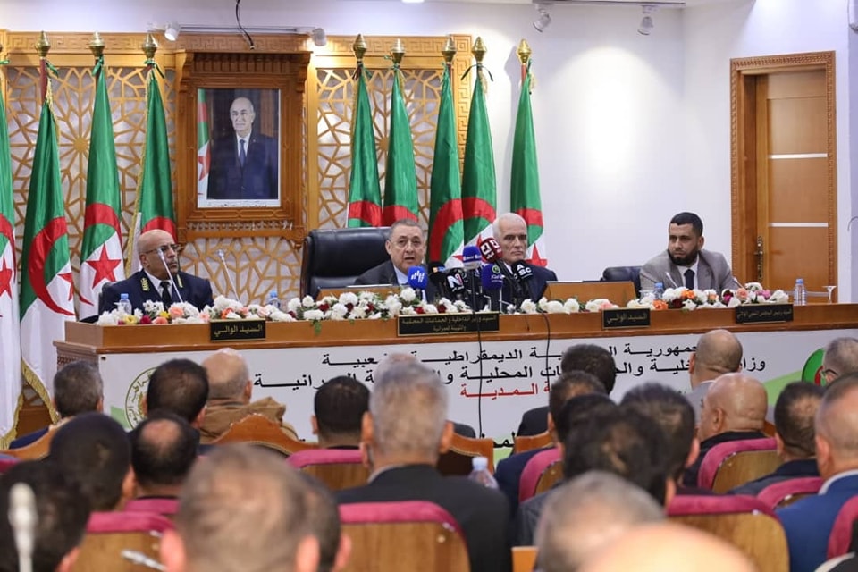 مراد ينصب والي المدية