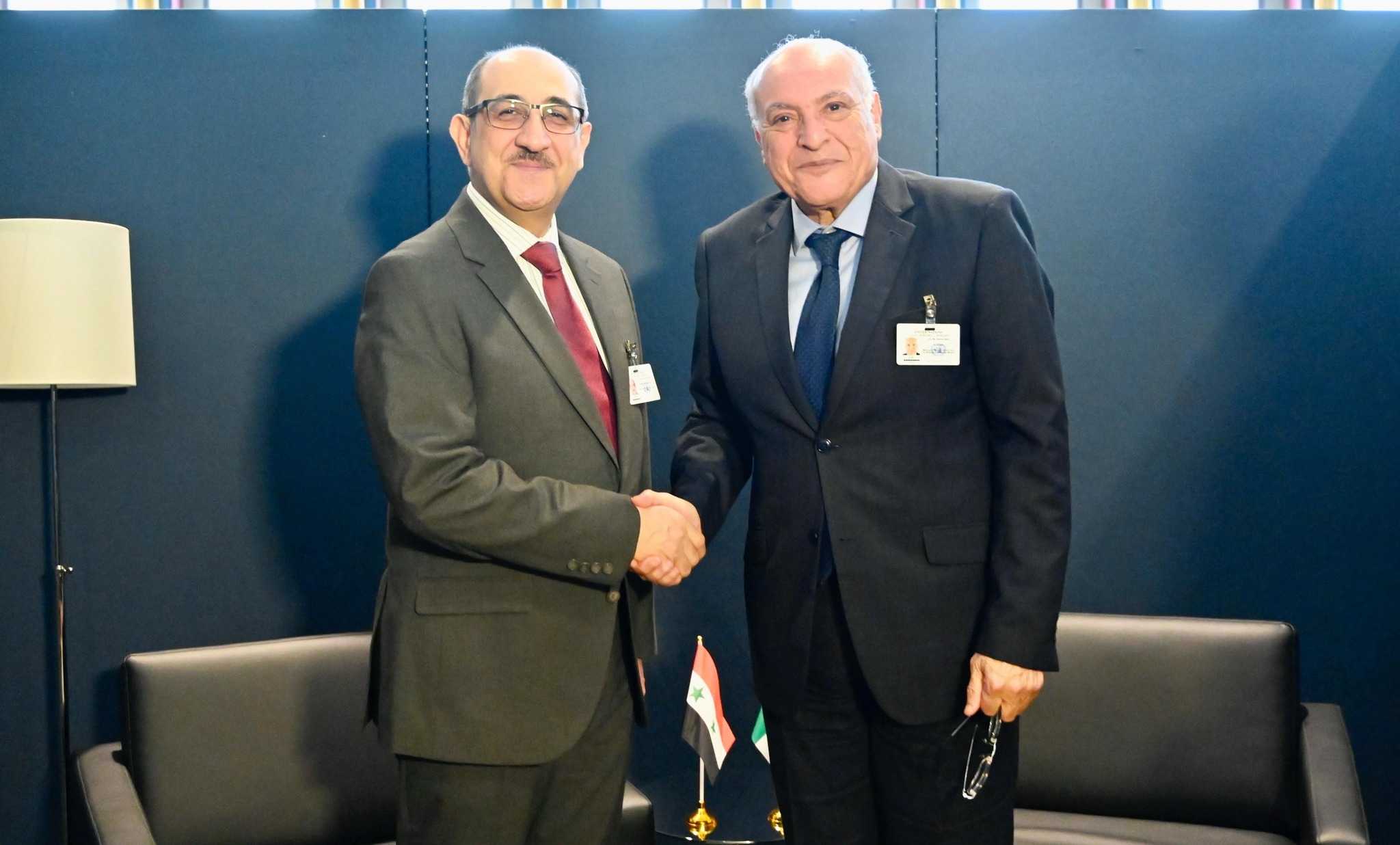 عطاف يتلقى اتصالا هاتفيا من نظيره السوري