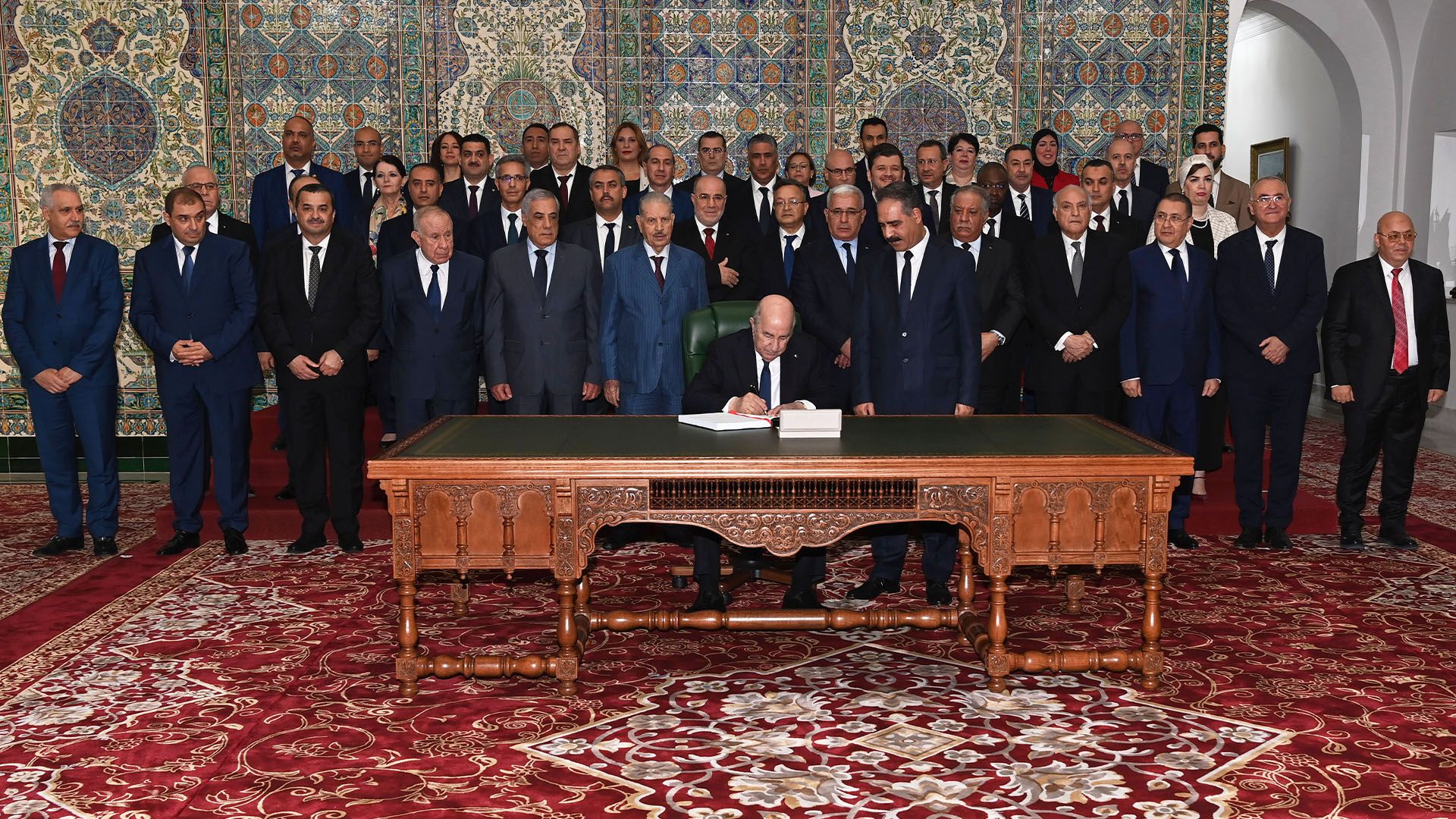 رئيس الجمهورية يوقع قانون المالية سنة 2025