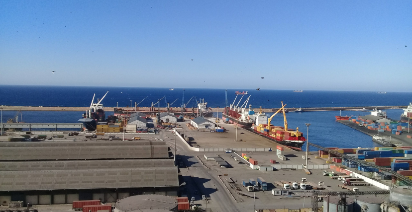 ميناء وهران