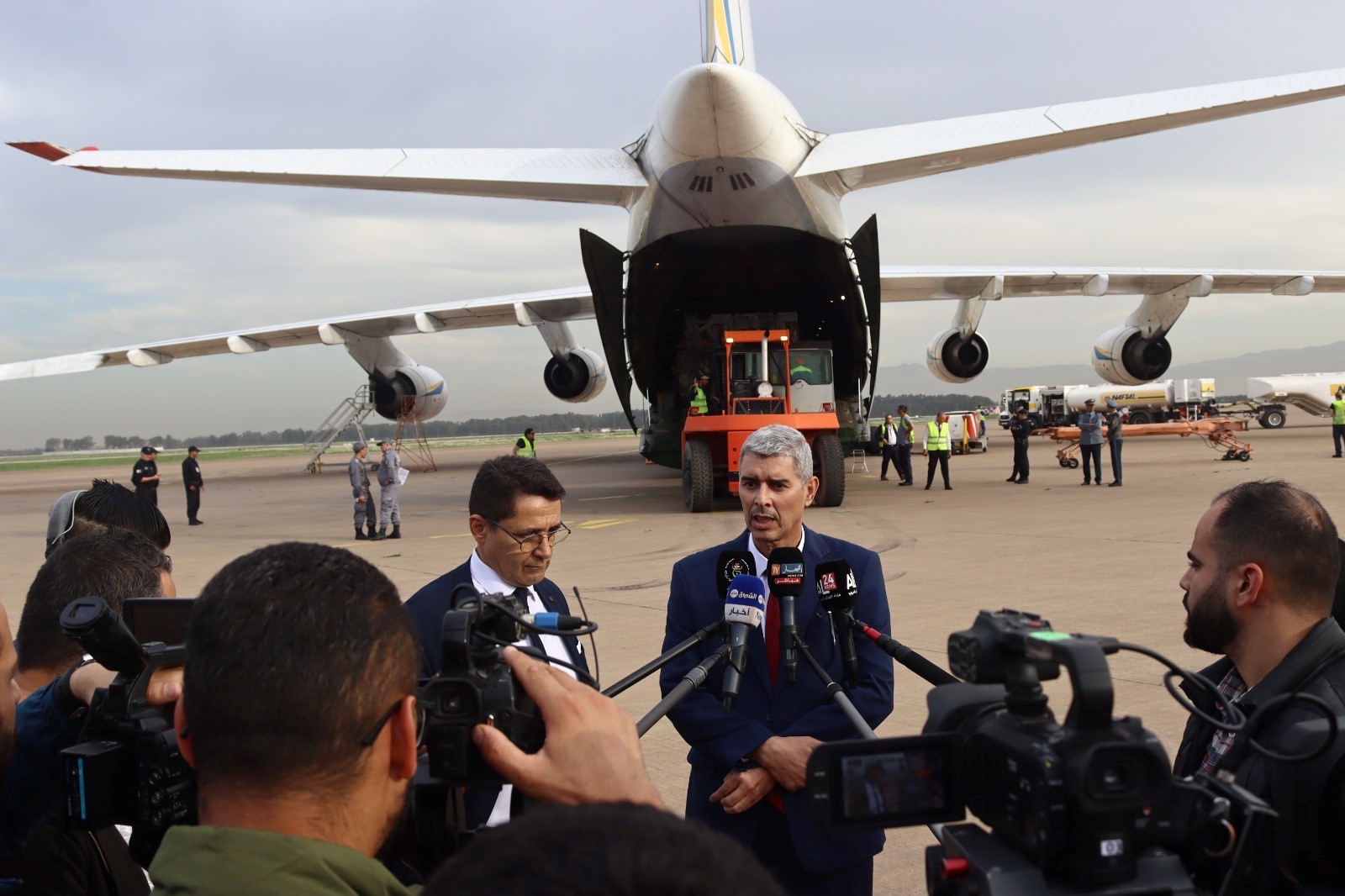 إنجاز محطات تحلية مياه  البحر