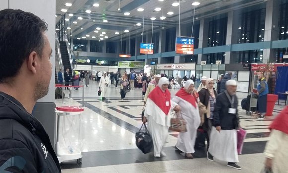 الوكالات السياحة المرخصة لتنظيم العمرة مدعوة لرفع طلبات التأشيرات