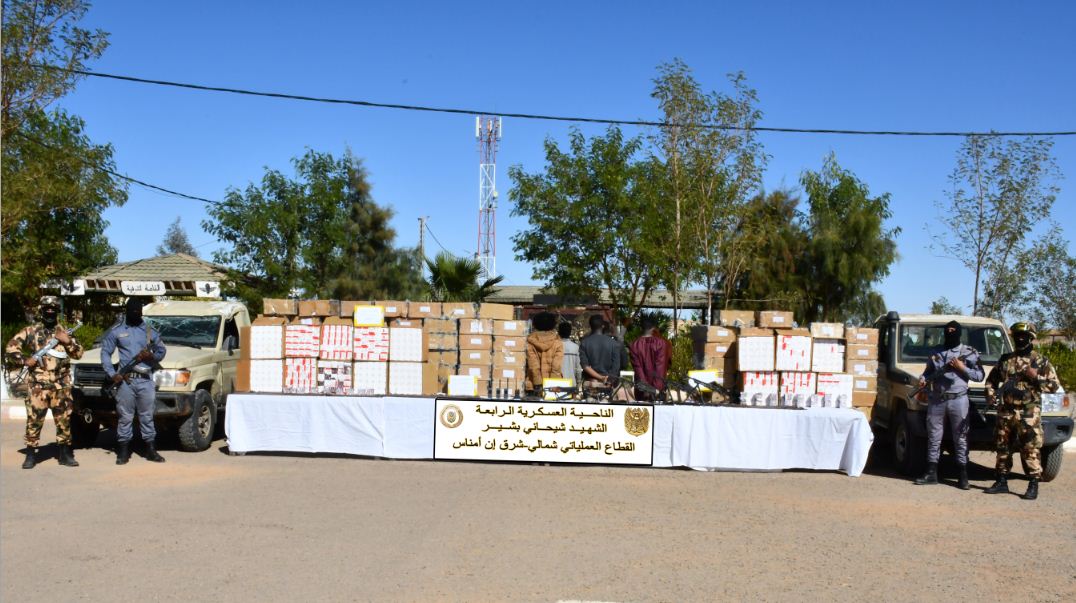 توقيف 6 مهربين وحجز كمية من الأسلحة بإن أمناس