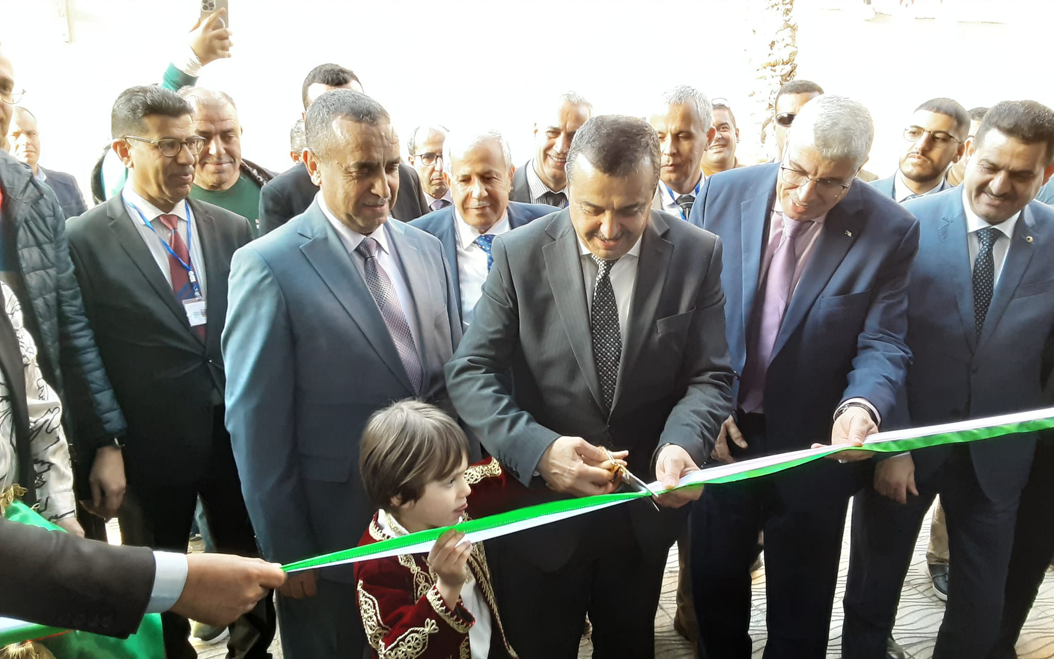 وزير الدولة وزير الطاقة والمناجم والطاقات المتجددة محمد عرقاب وزير الدولة وزير الطاقة والمناجم والطاقات المتجددة محمد عرقاب