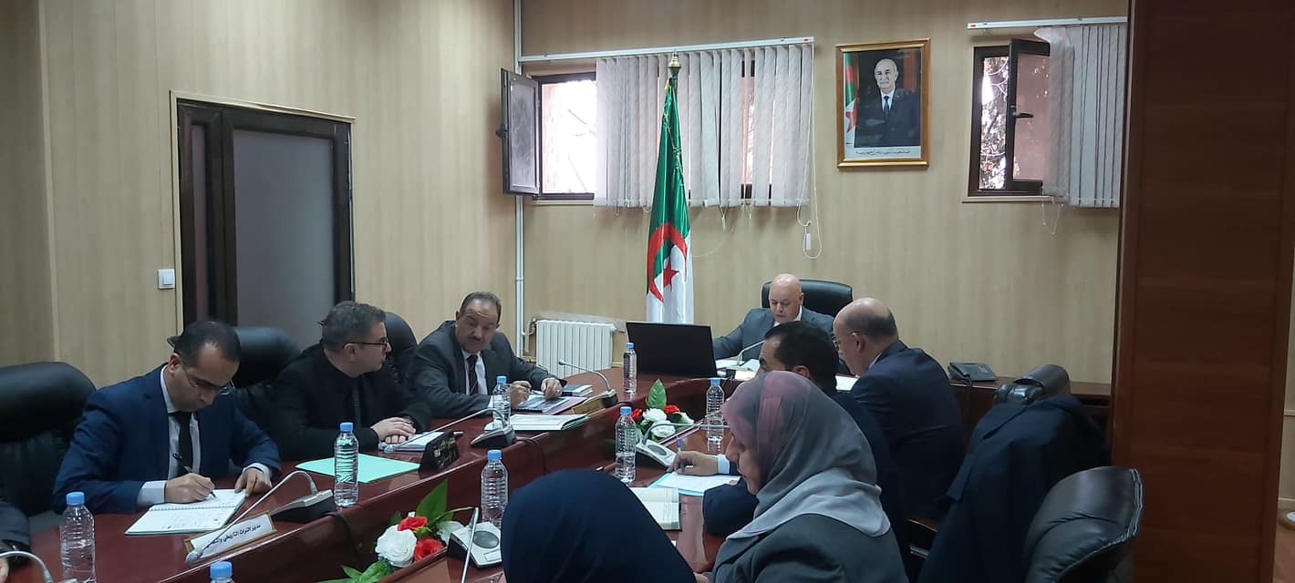 ربيقة يشرف على اجتماع إطارات الإدارة المركزية لتقييم حصيلة سنة 2024