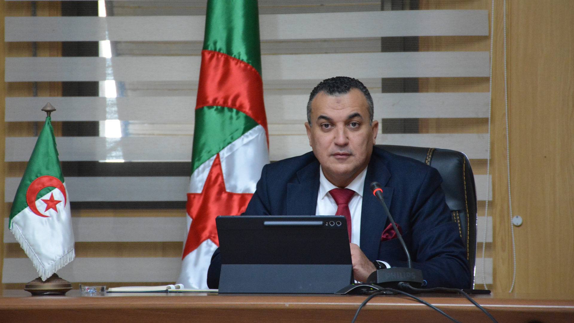 وزير البريد والمواصلات السلكية و اللاسلكية، سيد علي زروقي