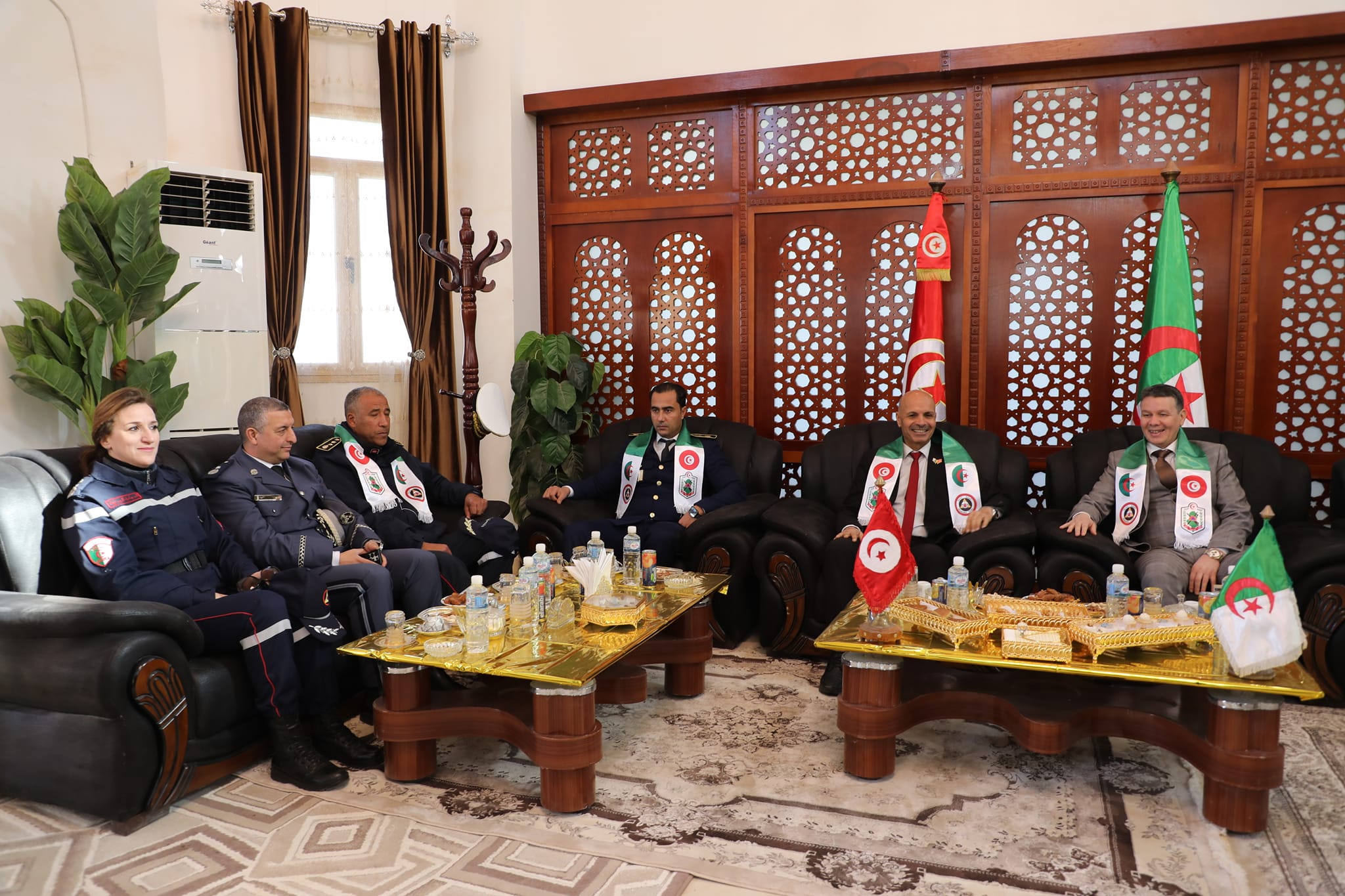 اللجنة الجزائرية التونسية للحماية المدنية