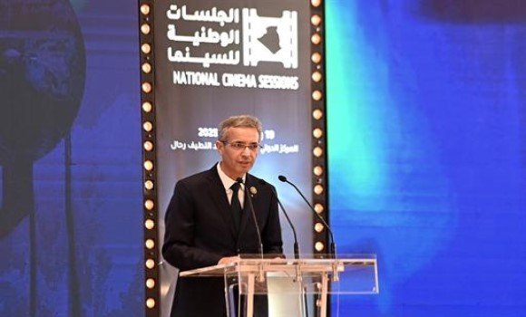 وزير الثقافة زهير بللو