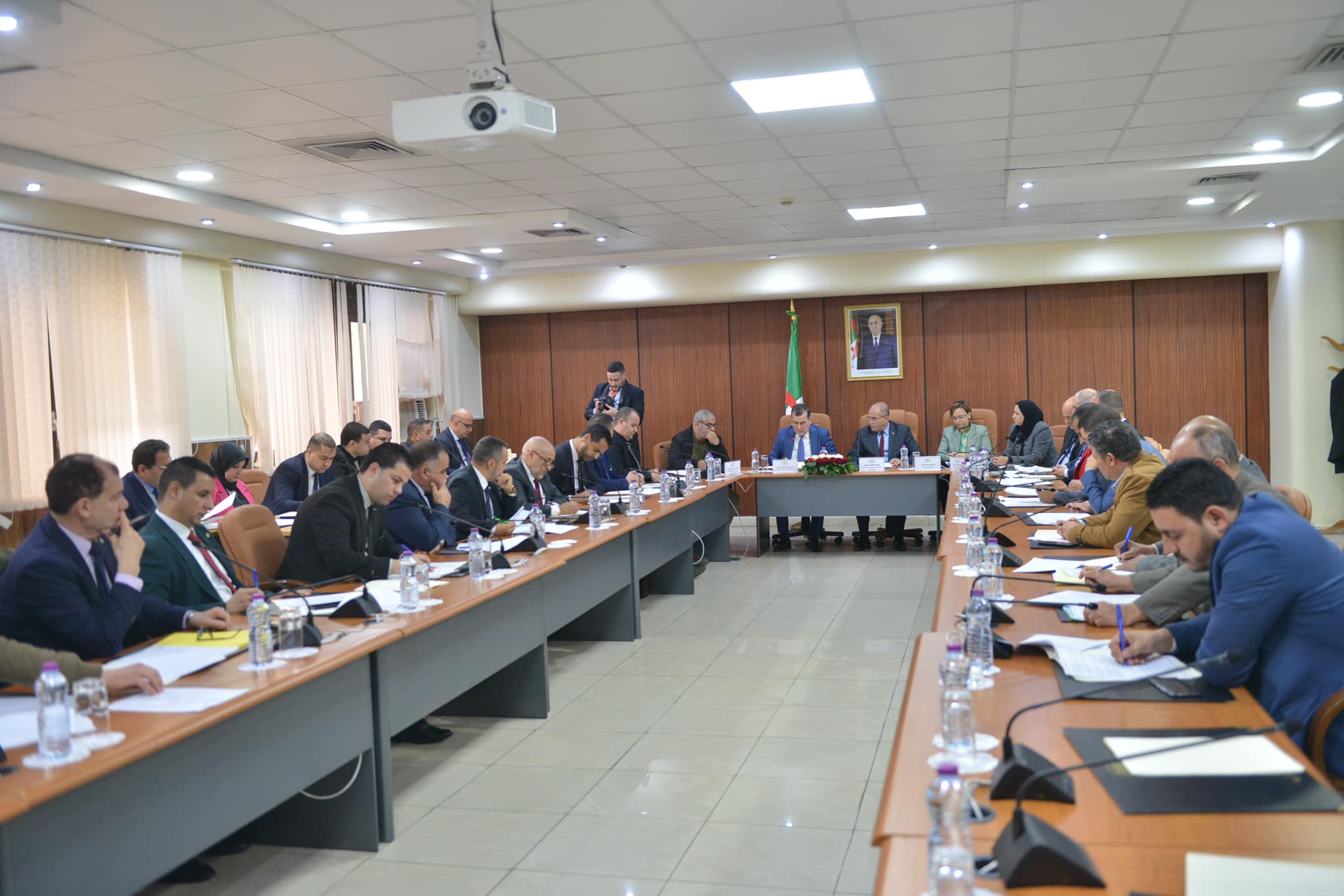 فيصل بن طالب