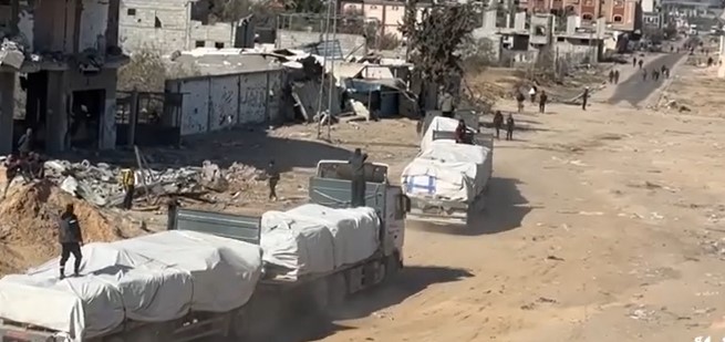 المساعدات الانسانية إلى غزة