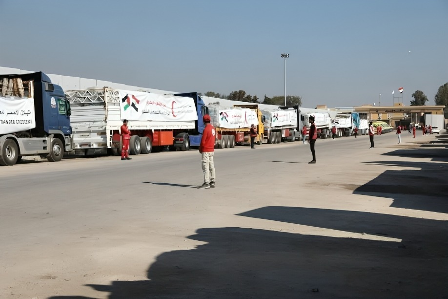 Les premiers camions d'aide humanitaire entrent à Ghaza après le cessez-le-feu (OCHA)