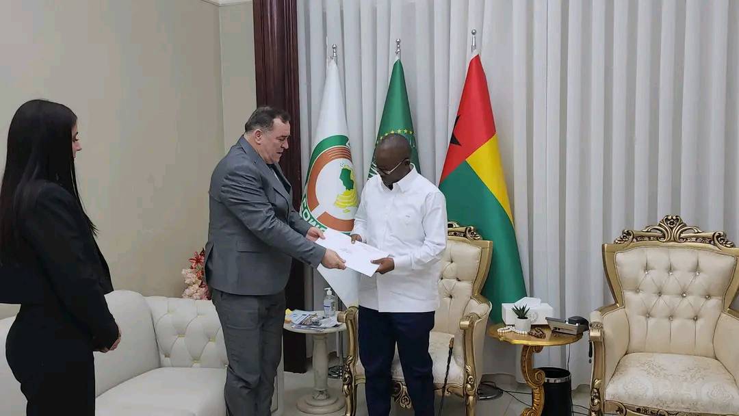 وزير الاتصال يستقبل من قبل رئيس جمهورية غينيا بيساو