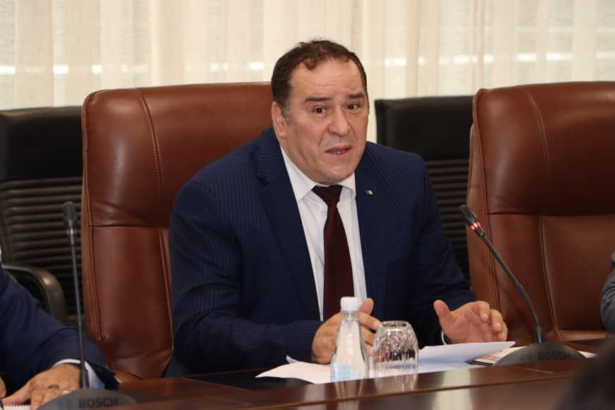 En sa qualité d'envoyé spécial du président de la République, Mohamed Meziane reçu à Nairobi par le président de la République du Kenya