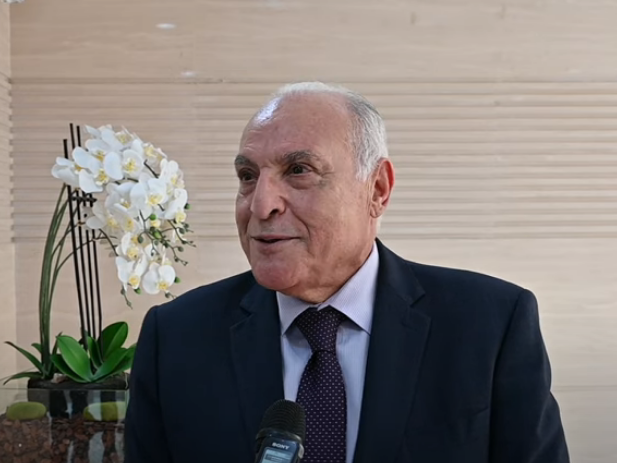 احمد عطاف