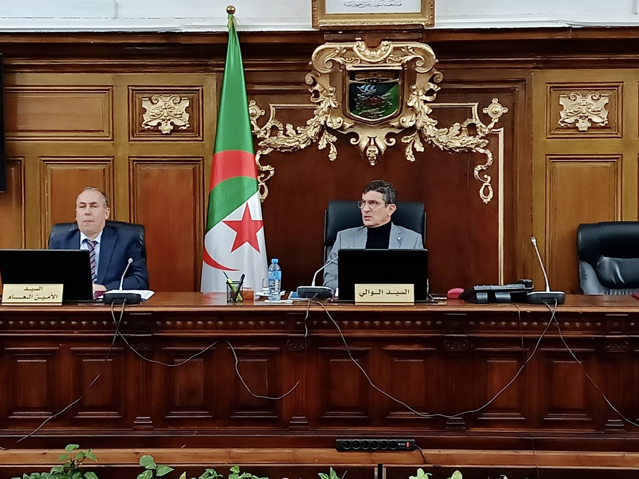 ولاية الجزائر: رابحي يشدّد على تعجيل انجاز 8 طرق  