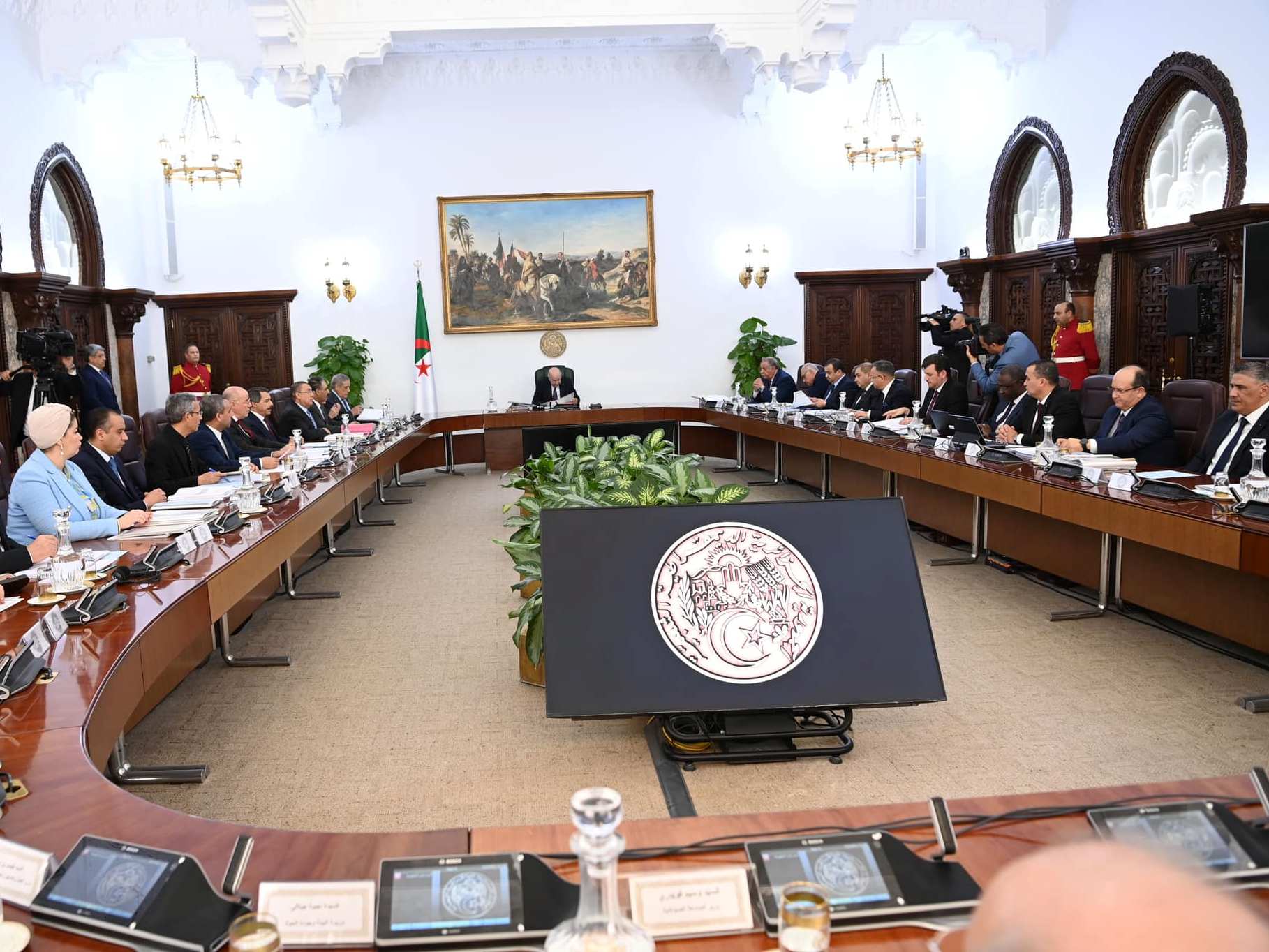 مجلس الوزراء