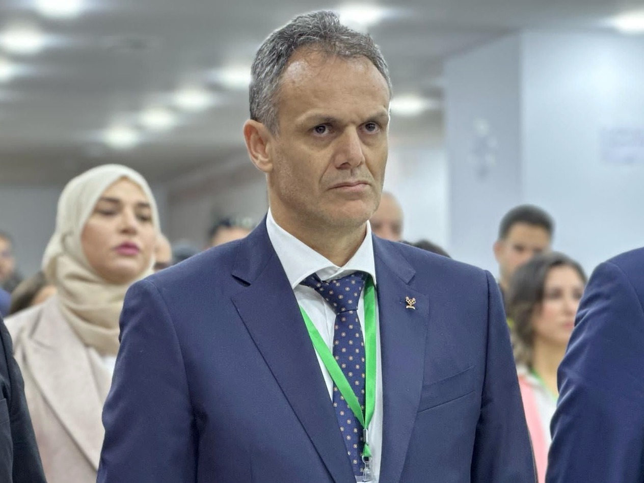 Abderrahmane Hammad réélu à la tête du COA