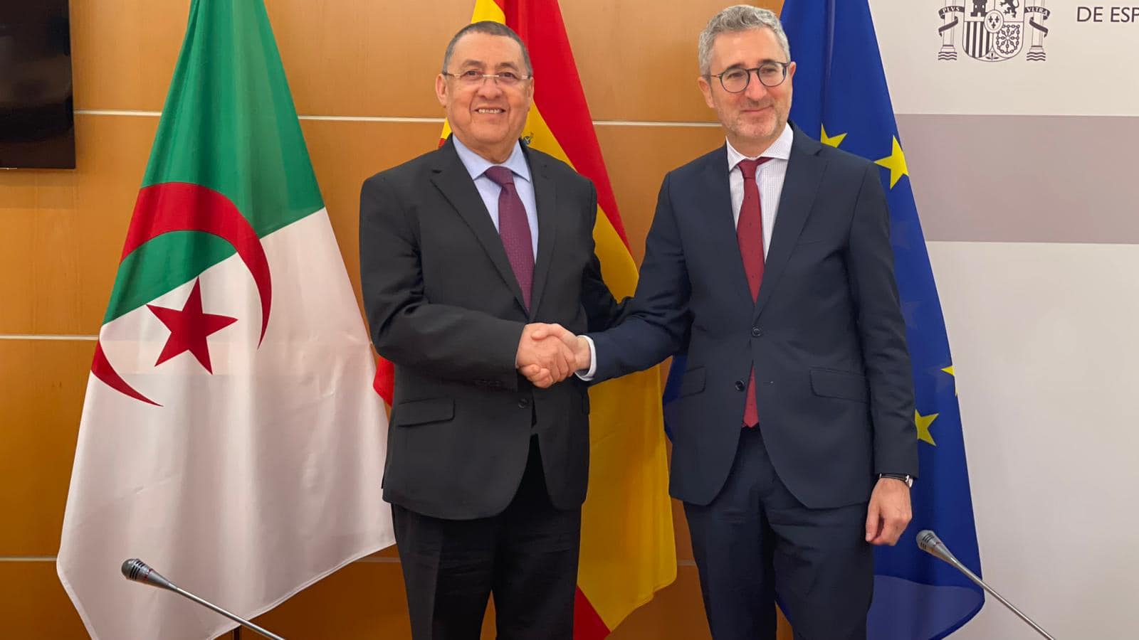 وزير الداخلية