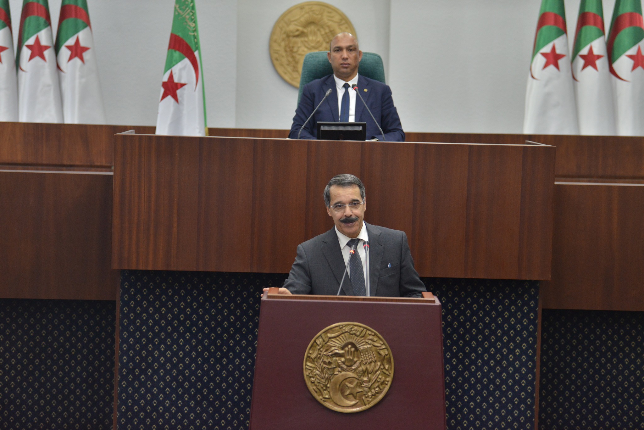 وزير المالية عبد الكريم بو الزرد وزير المالية عبد الكريم بو الزرد