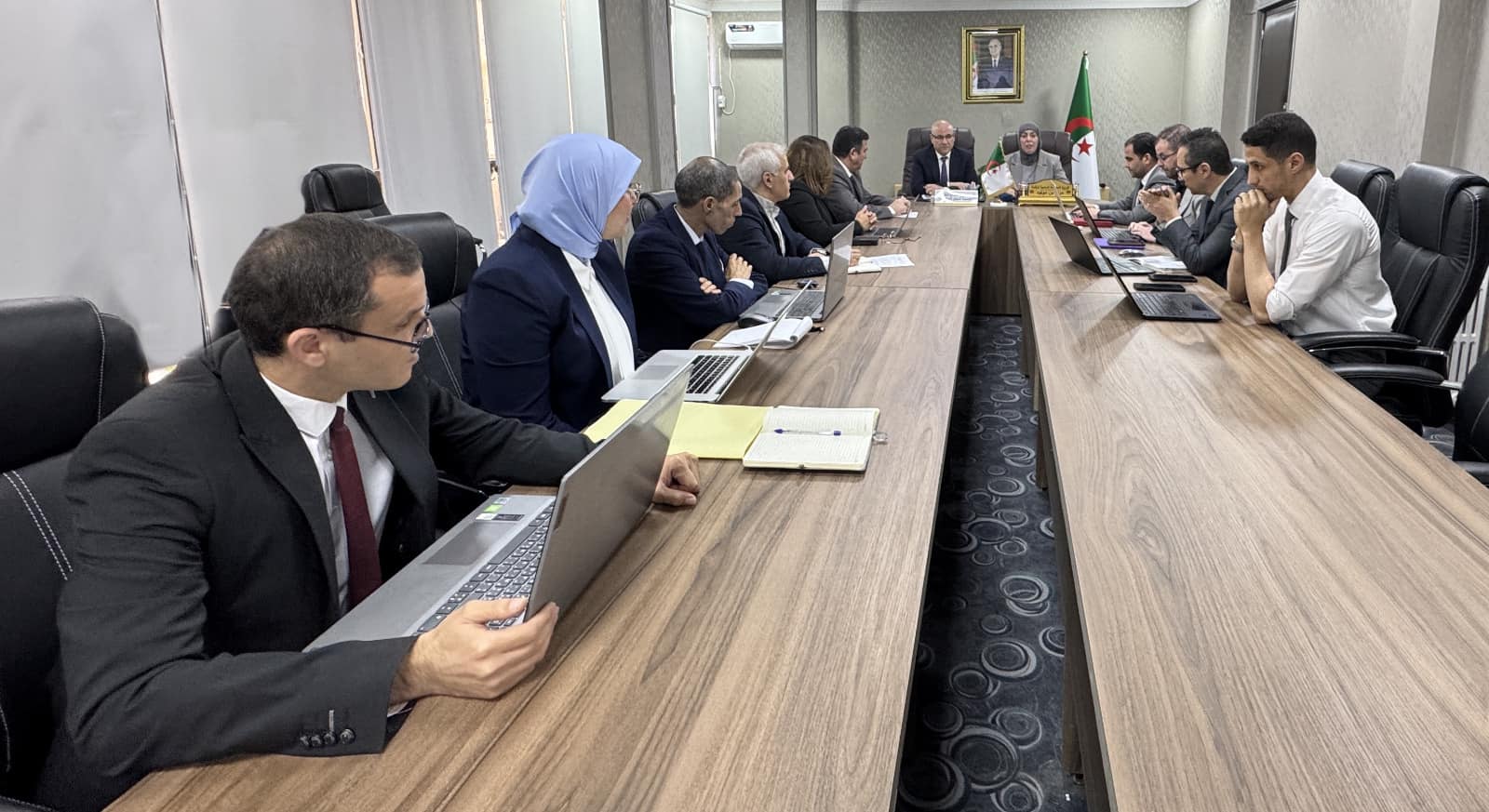 اجتماع عمل حول رقمنة قطاع التجارة