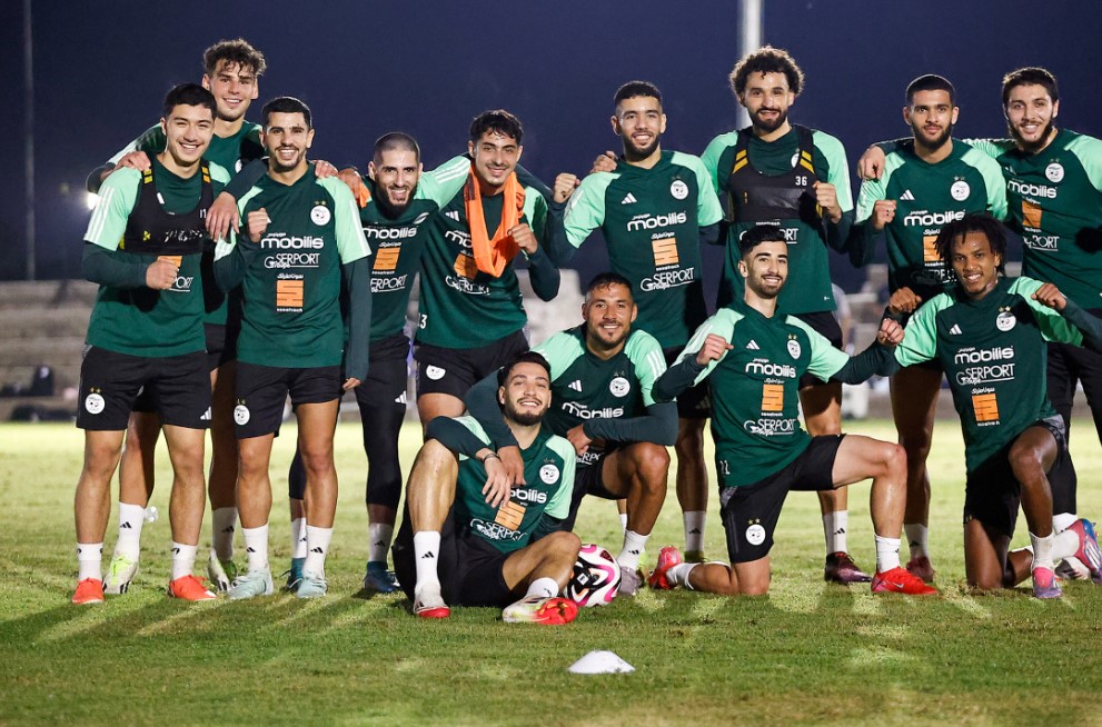 أول حصة تدريبية للخضر في غابورون