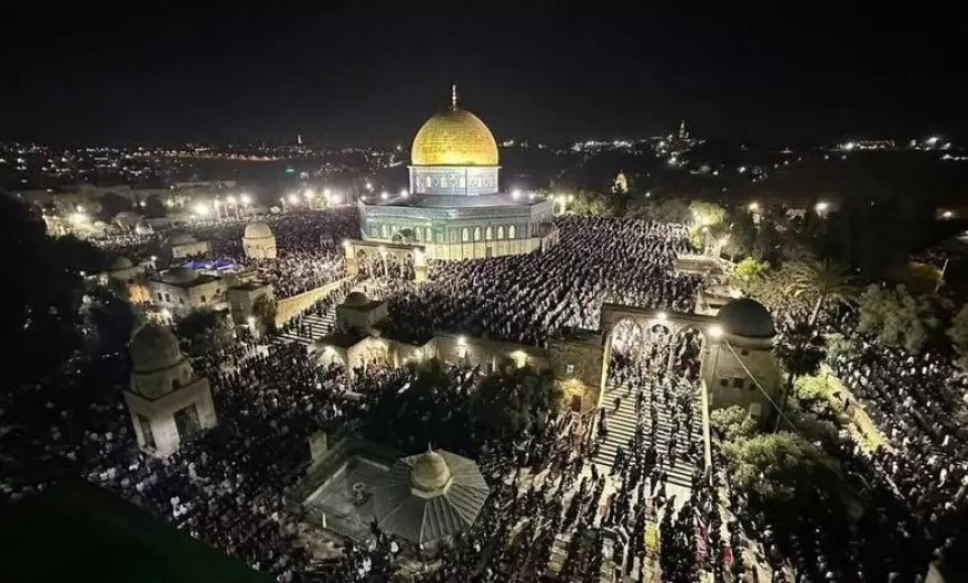 الكيان يمنع آلاف الفلسطينيين من احياء ليلة القدر