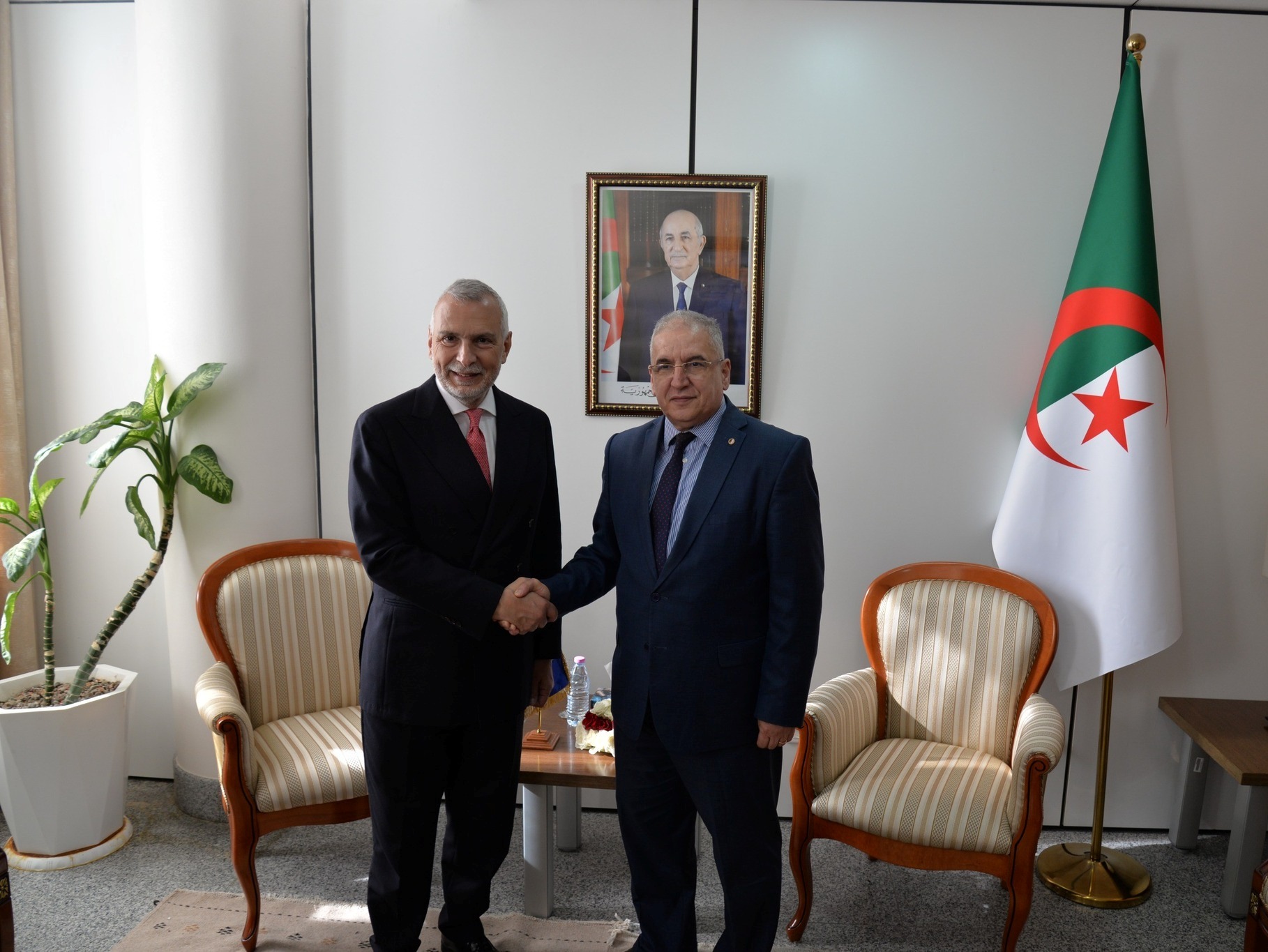 لوناس مقرمان