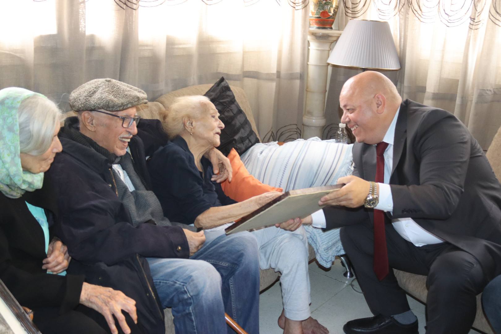 وزير المجاهدين يزور المجاهدة البطلة مريم بن محمد