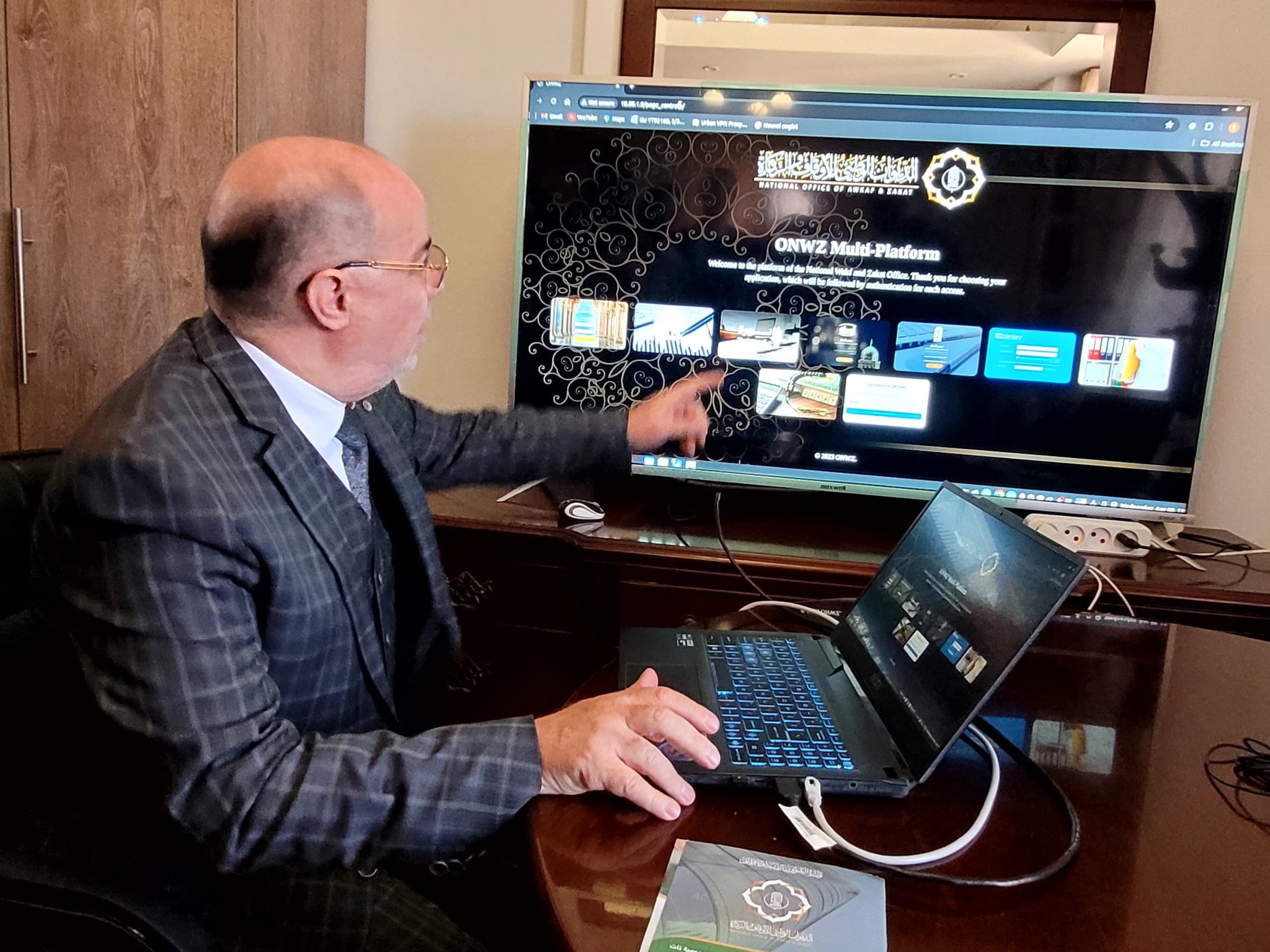 بلمهدي يقف على عملية تسيير الأملاك الوقفية عبر الوطن