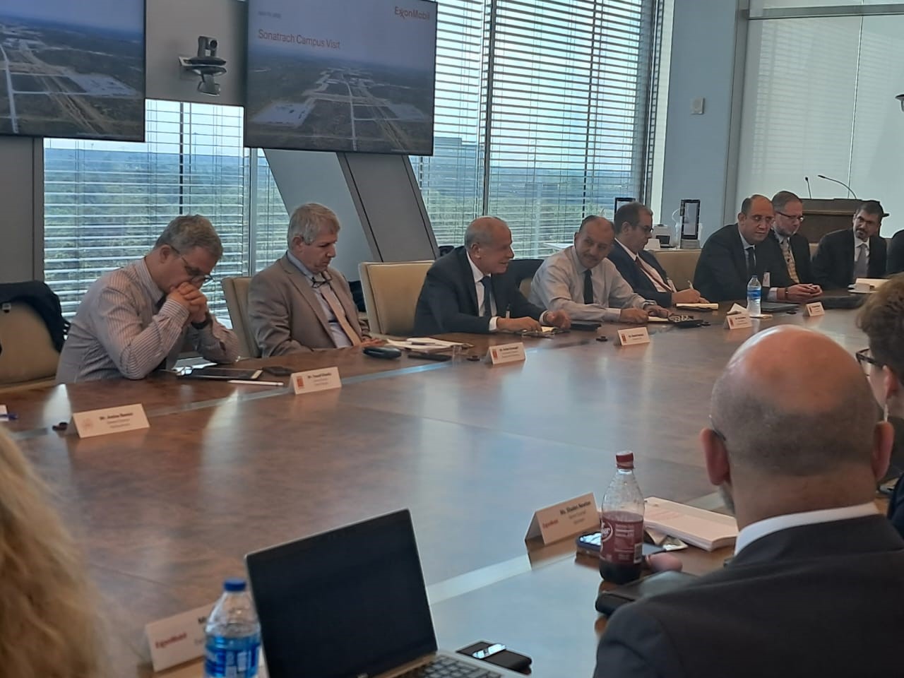 مباحثات بين سوناطراك و"إكسون موبيل" بهيوستن