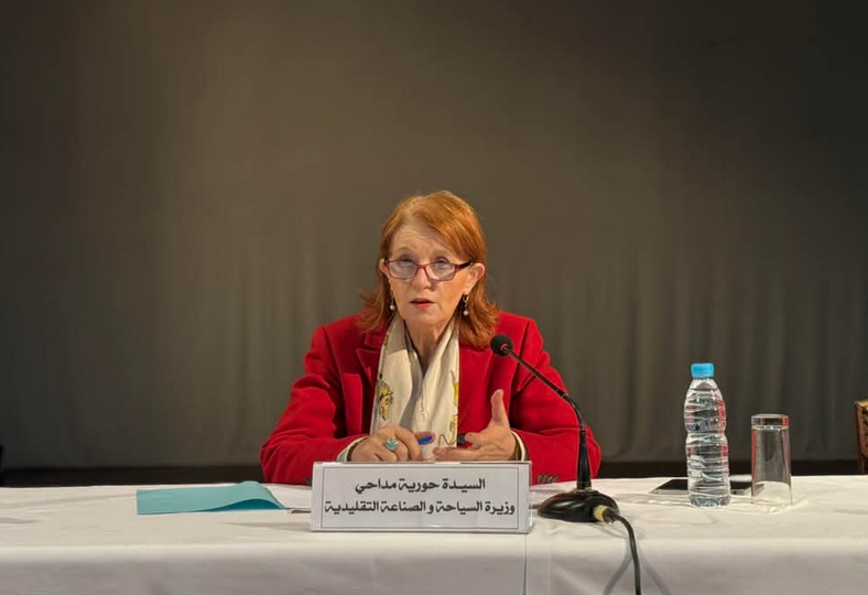 وزيرة السياحة