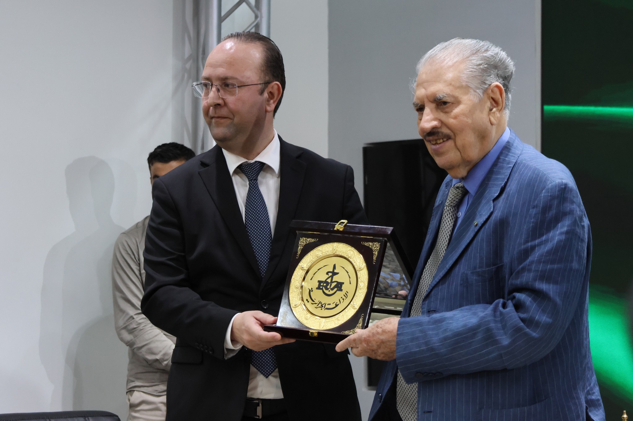 تكريم قوجيل