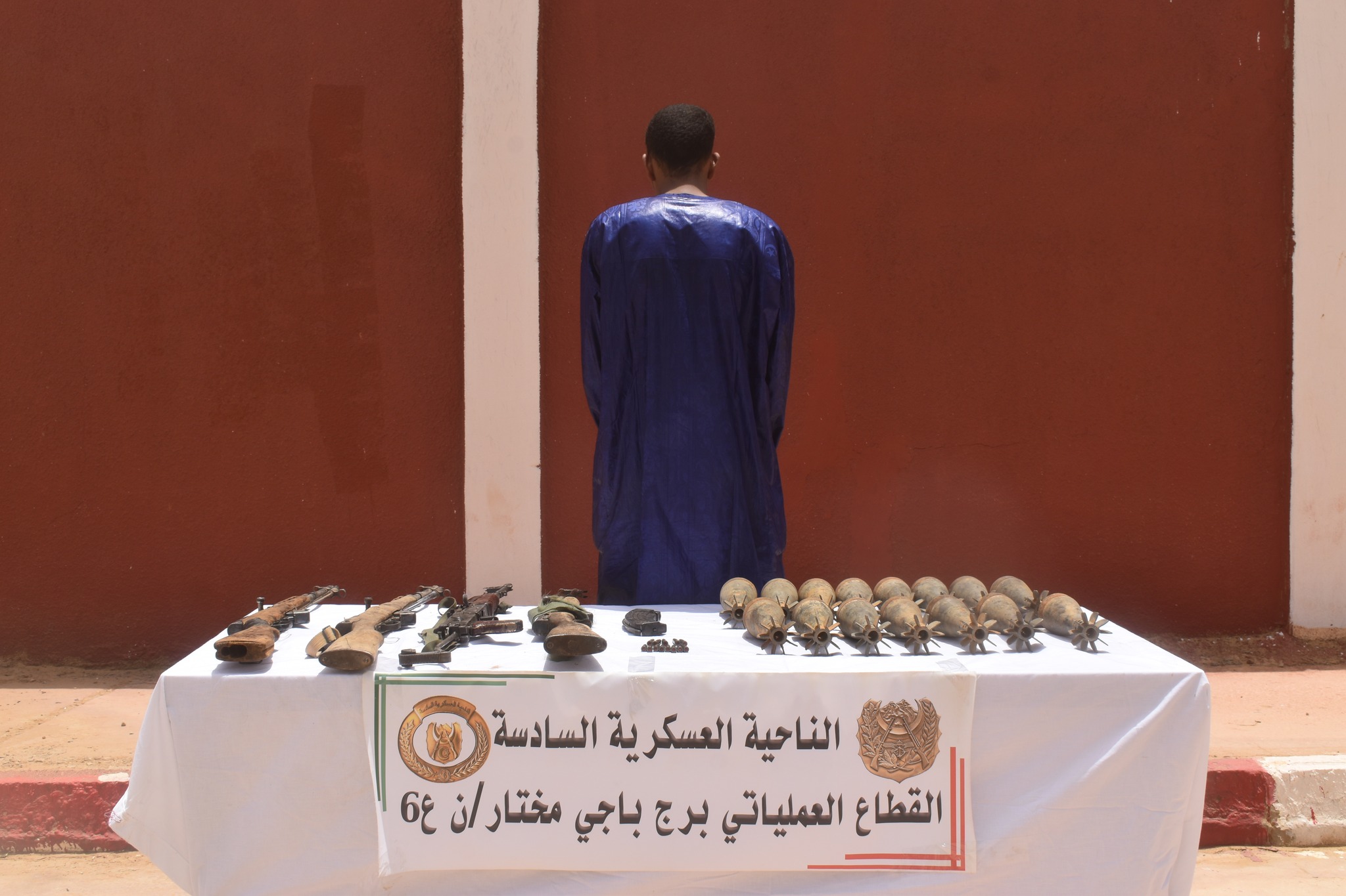 الجيش الوطني الشعبي: إرهابي يسلم نفسه وتوقيف 9 عناصر دعم للجماعات الإرهابية  الجيش الوطني الشعبي: إرهابي يسلم نفسه وتوقيف 9 عناصر دعم للجماعات الإرهابية